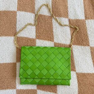 MALI LIME GREEN WOVEN GOLD CHAIN PURSE SHOULDER BAG